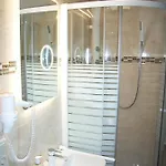 Ostsee Hotel-pension An Der Lindenallee Affittacamere 4*