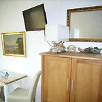 Affittacamere Ostsee Hotel-pension An Der Lindenallee 4*