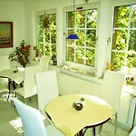 Ostsee Hotel-pension An Der Lindenallee Bad Doberan