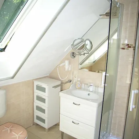 Ostsee Hotel-pension An Der Lindenallee Pensjonat Bad Doberan