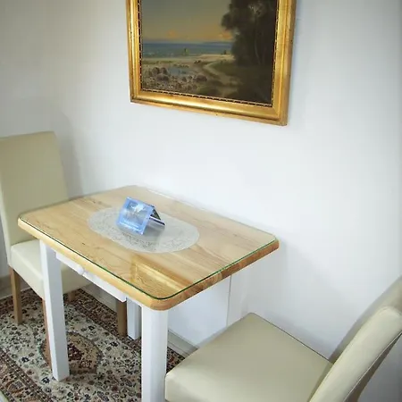 Ostsee Hotel-pension An Der Lindenallee 바트 도베란