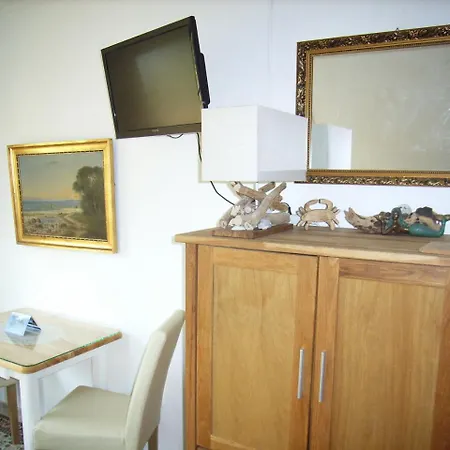 게스트하우스 Ostsee Hotel-pension An Der Lindenallee 4*