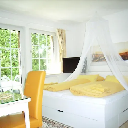 게스트하우스 Ostsee Hotel-pension An Der Lindenallee