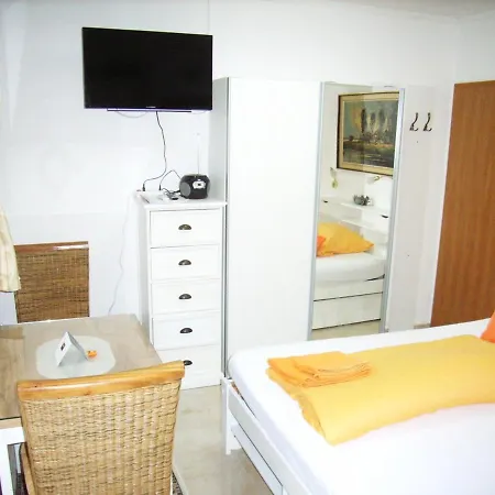 Ostsee Hotel-pension An Der Lindenallee Πανσιόν