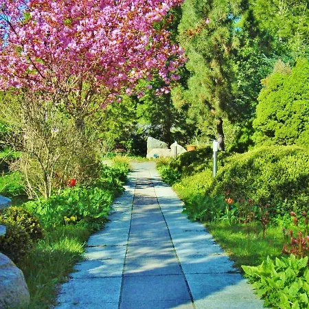 Ostsee Hotel-pension An Der Lindenallee Pensjonat 4*