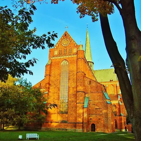 Ostsee Hotel-pension An Der Lindenallee Pensjonat 4*