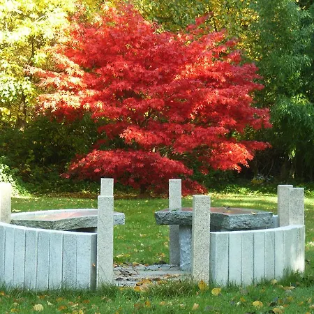 Ostsee Hotel-pension An Der Lindenallee Pensjonat