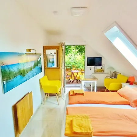 Ostsee Hotel-pension An Der Lindenallee Pensjonat