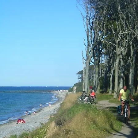 Ostsee Hotel-pension An Der Lindenallee Pensjonat