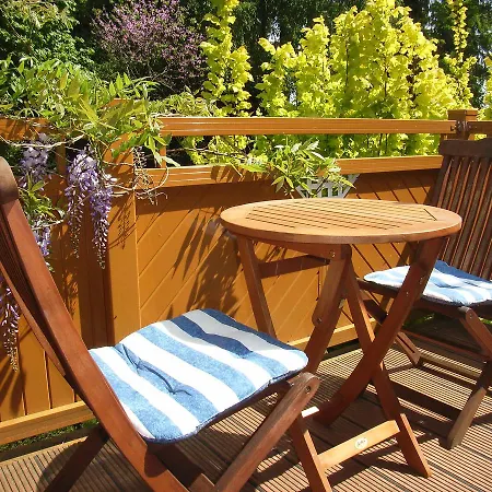 Ostsee Hotel-pension An Der Lindenallee 게스트하우스 4*