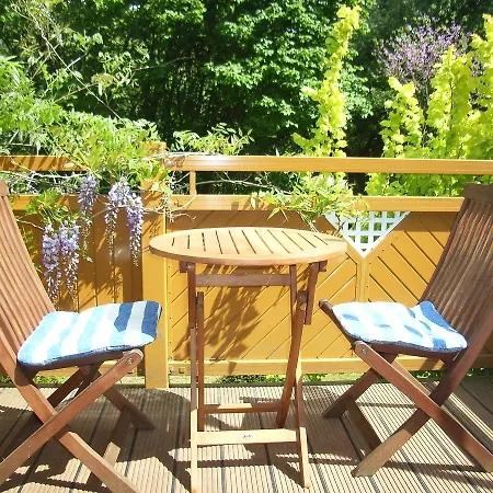 Ostsee Hotel-pension An Der Lindenallee Pensjonat