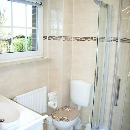 Ostsee Hotel-pension An Der Lindenallee Pensjonat Bad Doberan