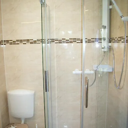 Pensjonat Ostsee Hotel-pension An Der Lindenallee